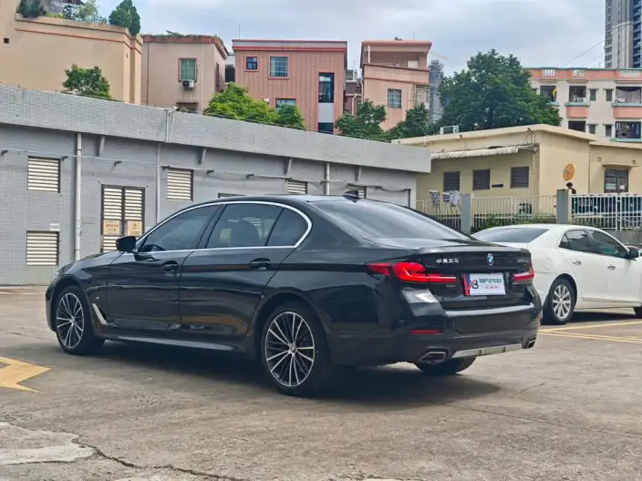 BMW 5 Series 2022 Model Facelift 530Li Leading Model M Sports Set – фото 4
