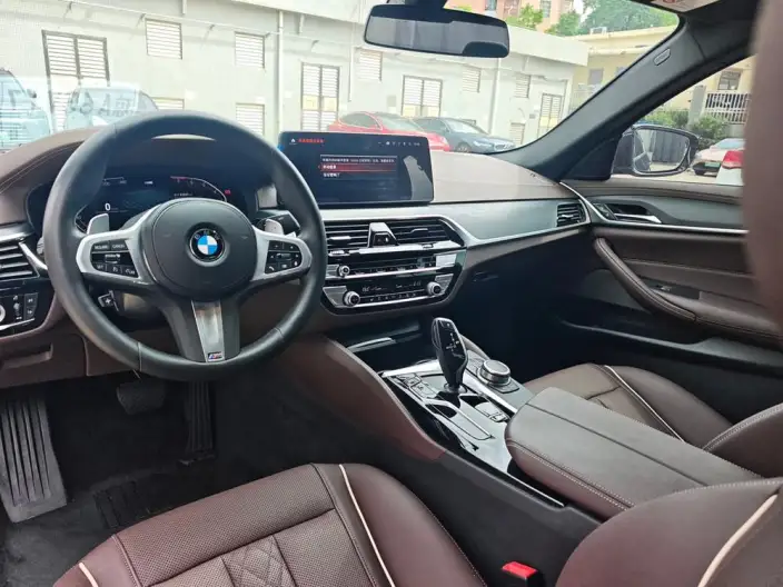 BMW 5 Series 2022 Model Facelift 530Li Leading Model M Sports Set – фото 8