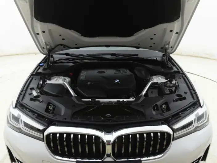 BMW 5 Series 2022 Model Facelift II 525Li Luxury Set – фото 5