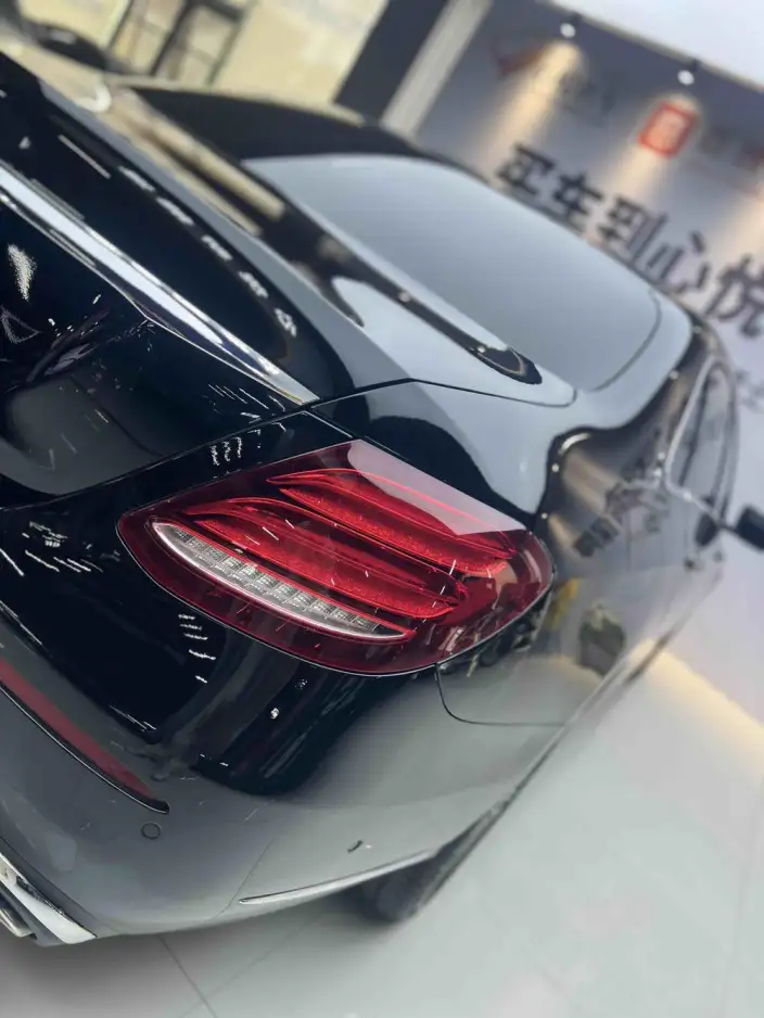 Mercedes-Benz E-Class 2020 Model E 300 L Fashion Model – фото 10