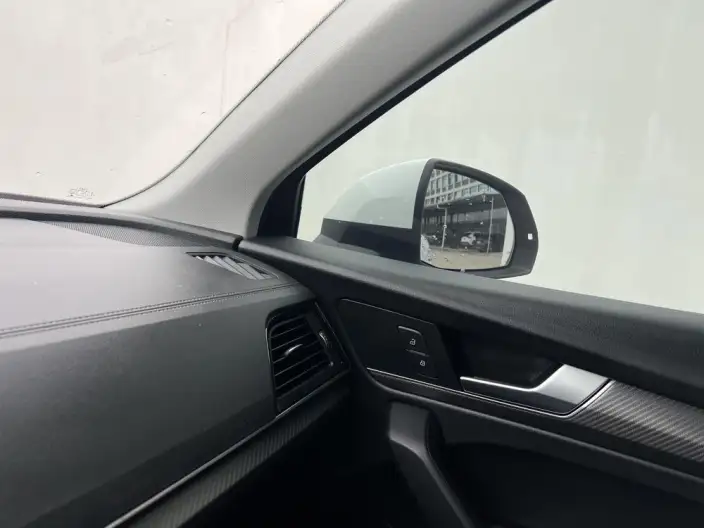 Audi Q5L 2021 Model 40 TFSI Luxury Dynamic Model – фото 8