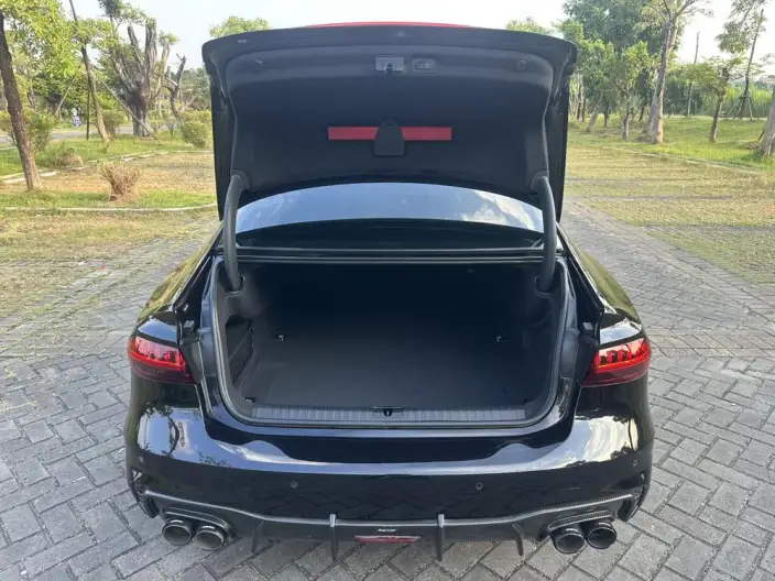 Audi A7 L 2024 Model 45 TFSI quattro Black Samurai Edition – фото 8