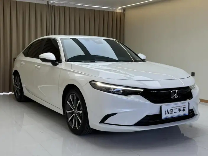 Model Ge 2023 Model 240TURBO CVT Deluxe Edition – фото 3