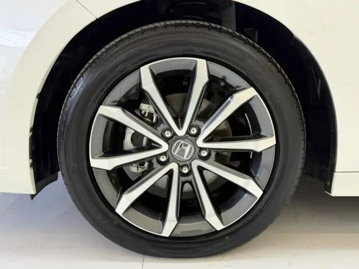 Model Ge 2023 Model 240TURBO CVT Deluxe Edition – фото 7