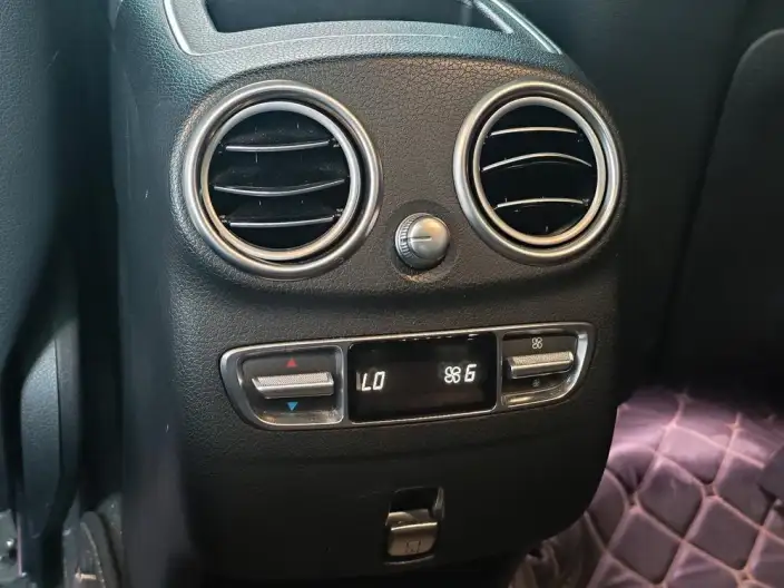 Mercedes-Benz GLC 2020 Model Facelift GLC 300 L 4MATIC Dynamic Model – фото 8