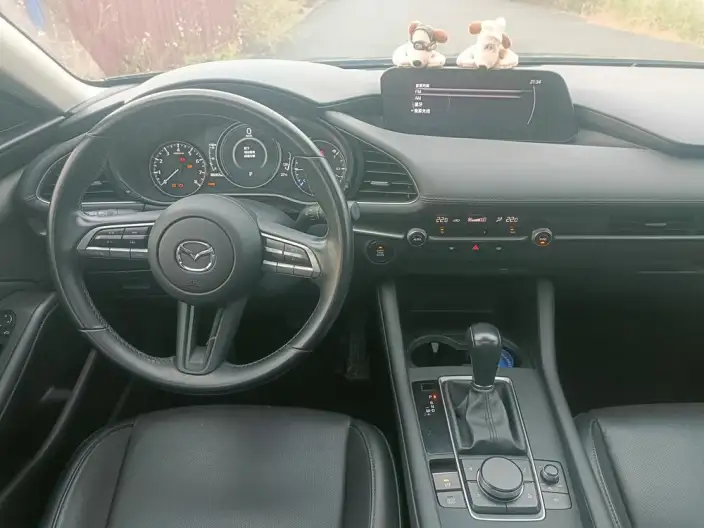 Mazda3 Axela 2020 Model 1.5L Automatic Zhi Model Edition – фото 8