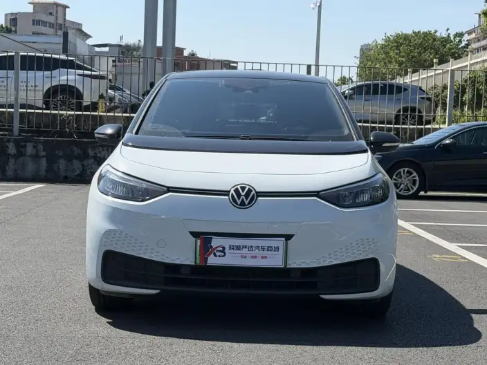 Volkswagen ID.3 2023 Model L Class Model Pure Smart Edition – фото 2