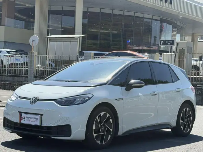 Volkswagen ID.3 2023 Model L Class Model Pure Smart Edition – фото 8