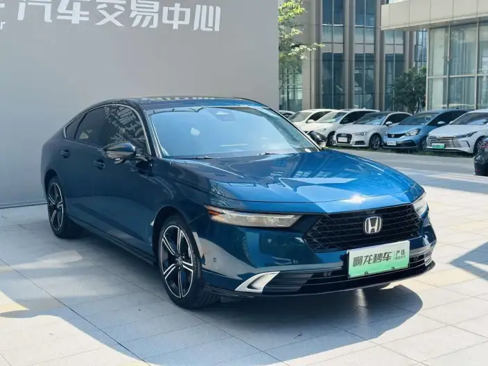 Honda Accord PHEV 2023 Model e:PHEV Ultimate Edition – фото 3