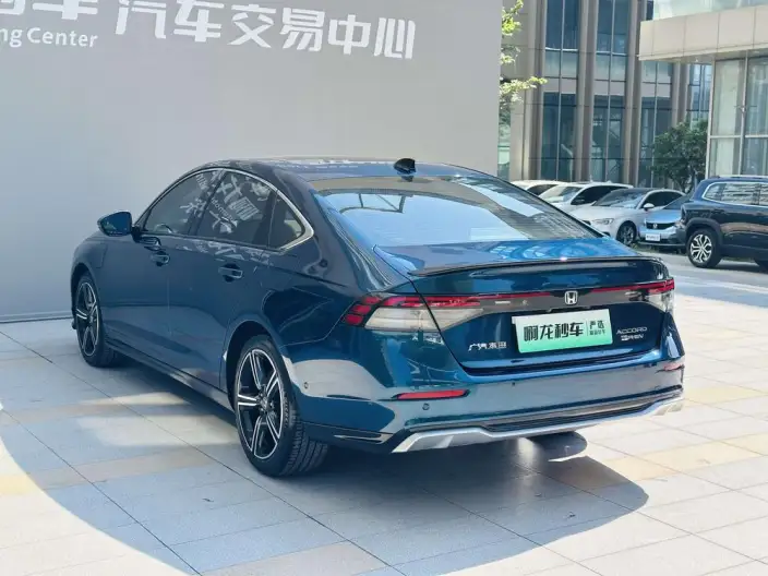 Honda Accord PHEV 2023 Model e:PHEV Ultimate Edition – фото 5