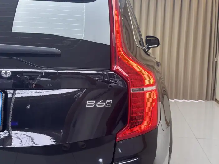 Volvo XC90 2024 Model B6 Smart Elegance Deluxe Edition 7 seat – фото 9