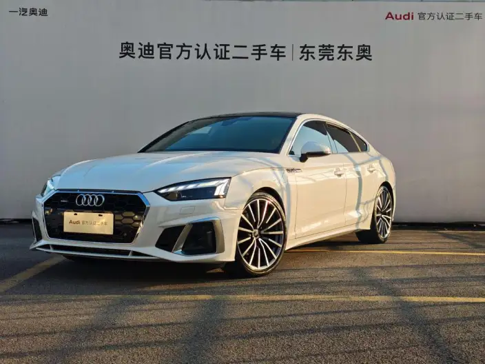 Audi A5 2023 Model Sportback 40 TFSI quattro Luxury Dynamic Model – фото 1