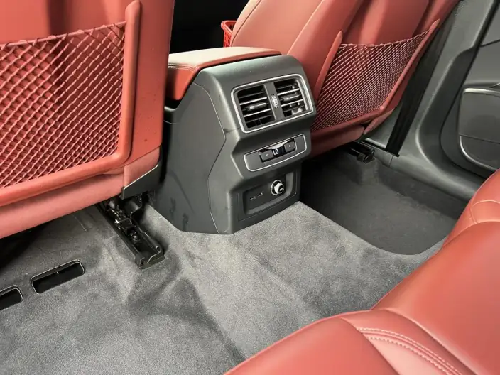 Audi Q5L 2024 Model 40TFSI Luxury Dynamic Model – фото 10