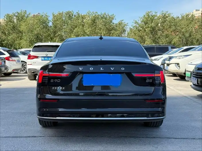 Volvo S90 2026 Model B5 Smart Range Deluxe Edition – фото 5