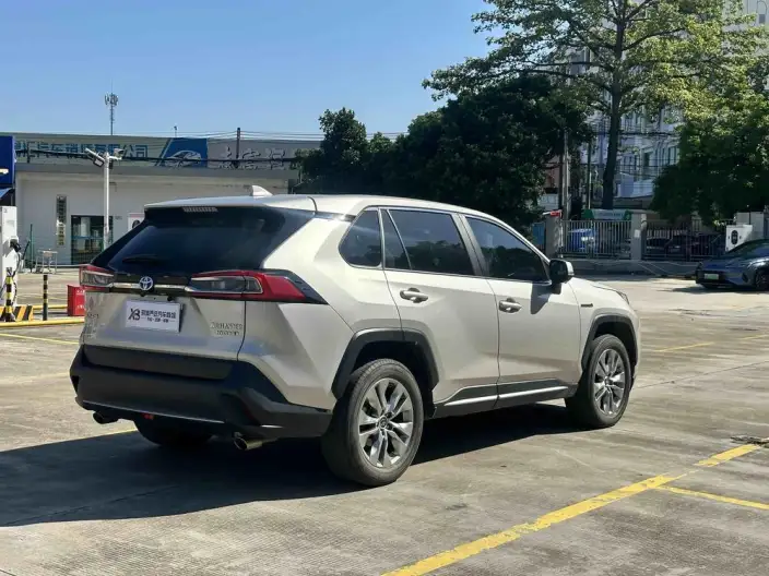 Toyota Wildlander 2022 Model Hybrid 2.5L 2WD Deluxe Edition – фото 6