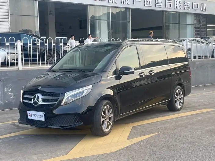 Mercedes-Benz V-Class 2021 Model V 260 Pilot Edition – фото 1