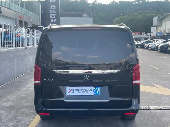 Mercedes-Benz V-Class 2021 Model V 260 Pilot Edition – фото 5
