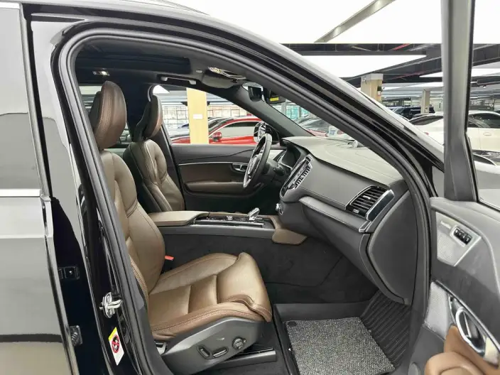 Volvo XC90 2021 Model B6 Smart Elegance Deluxe Edition 7 seat – фото 8