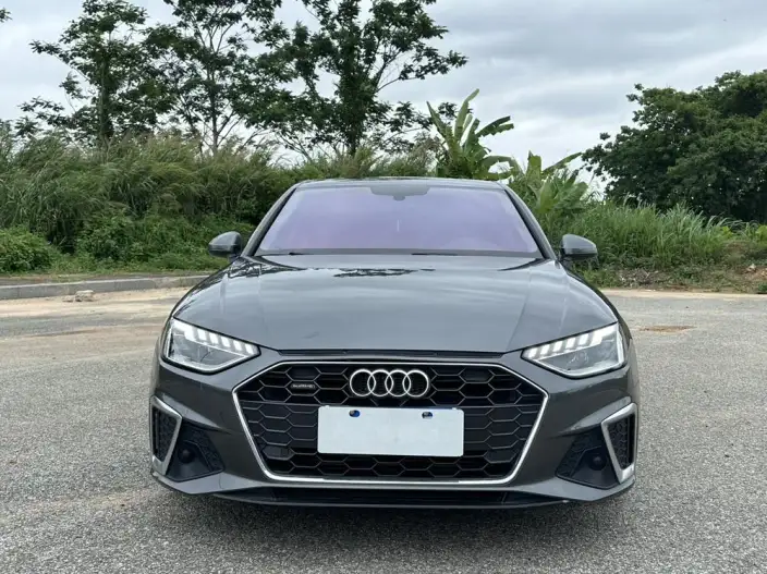 Audi A4 L 2020 Model 40 TFSI Luxury Dynamic Model – фото 2