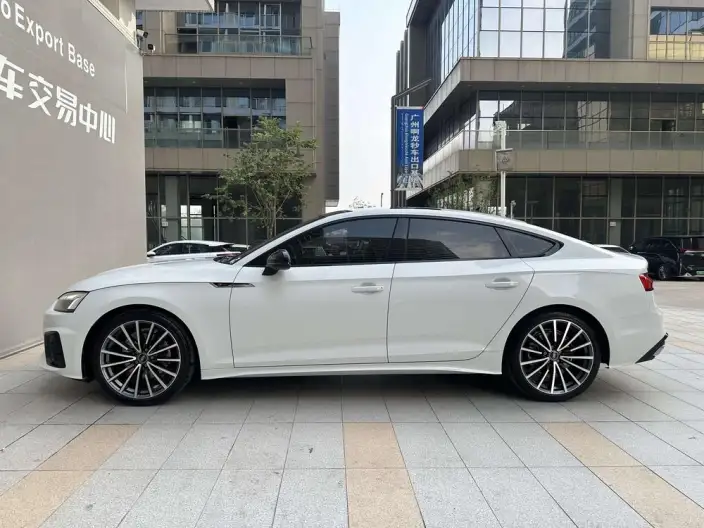 Audi A5 2024 Model Sportback 40 TFSI quattro Luxury Dynamic Model – фото 3