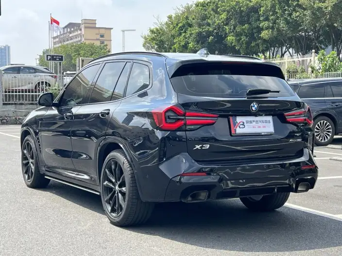 BMW X3 2023 Model xDrive30i Exclusive Model M Night Set – фото 4