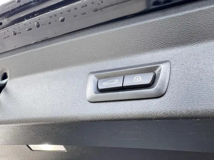 BMW X3 2023 Model xDrive30i Exclusive Model M Night Set – фото 8