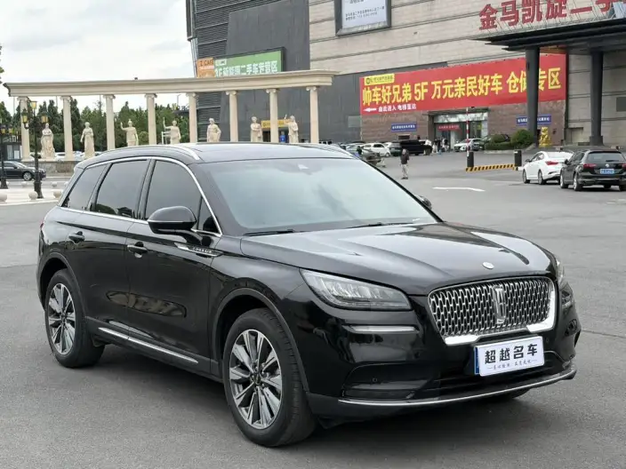Lincoln Corsair 2022 Model Facelift 2.0T 2WD Zunya Edition – фото 3