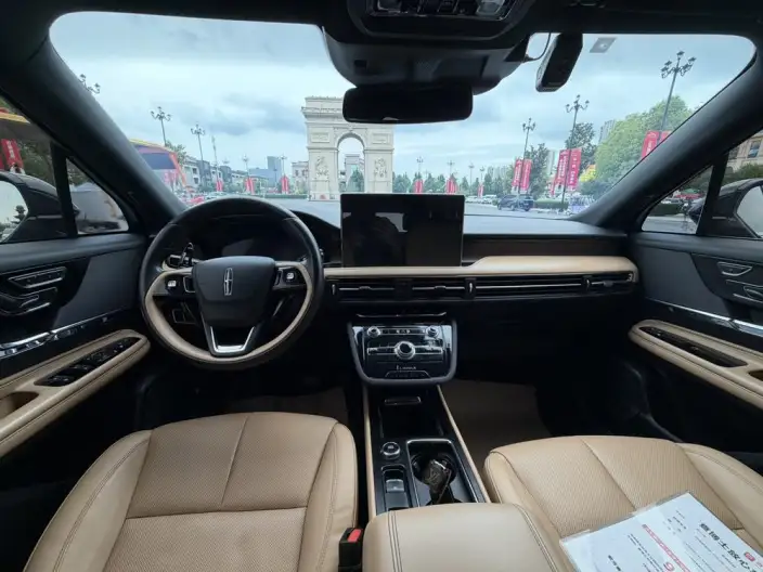 Lincoln Corsair 2022 Model Facelift 2.0T 2WD Zunya Edition – фото 7