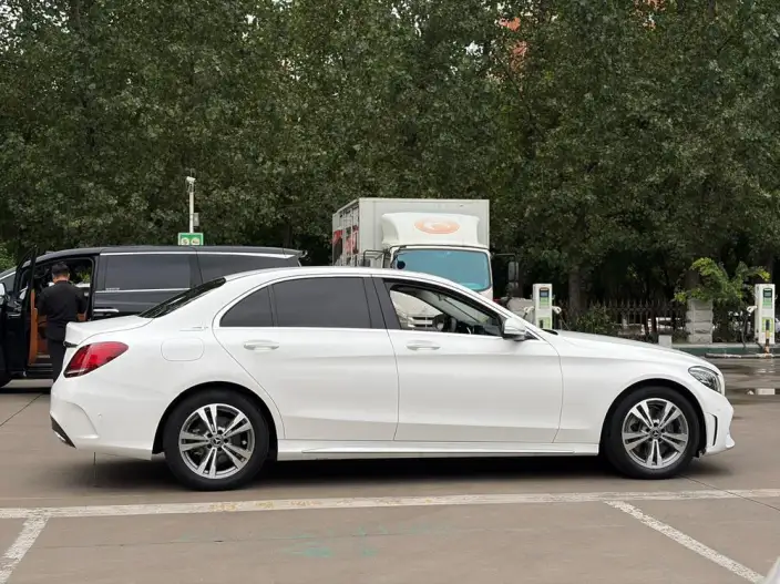 Mercedes-Benz C-Class 2020 Model C 200 L Fashion Model Sports Edition – фото 7