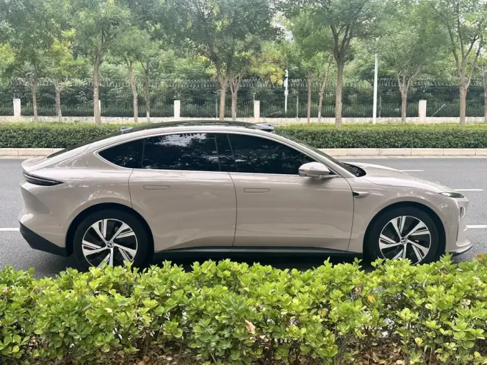 NIO ET5 2024 Model 75kWh – фото 7