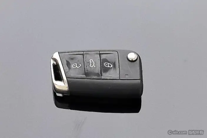 Volkswagen Tiguan L 2023 Model 330TSI 2WD R-Line Ultimate Edition – фото 6