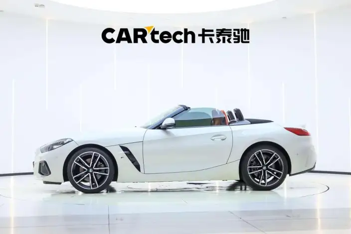 BMW Z4 2023 Model sDrive 25i M Sports Set – фото 4