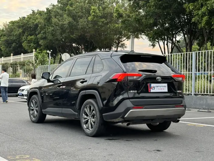 Toyota RAV4 2023 Model 2.0L CVT 2WD Fashion PLUS Edition – фото 5