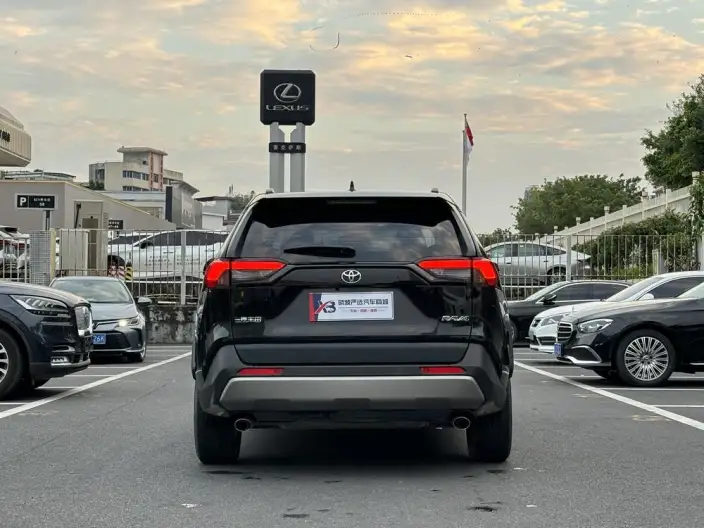 Toyota RAV4 2023 Model 2.0L CVT 2WD Fashion PLUS Edition – фото 6