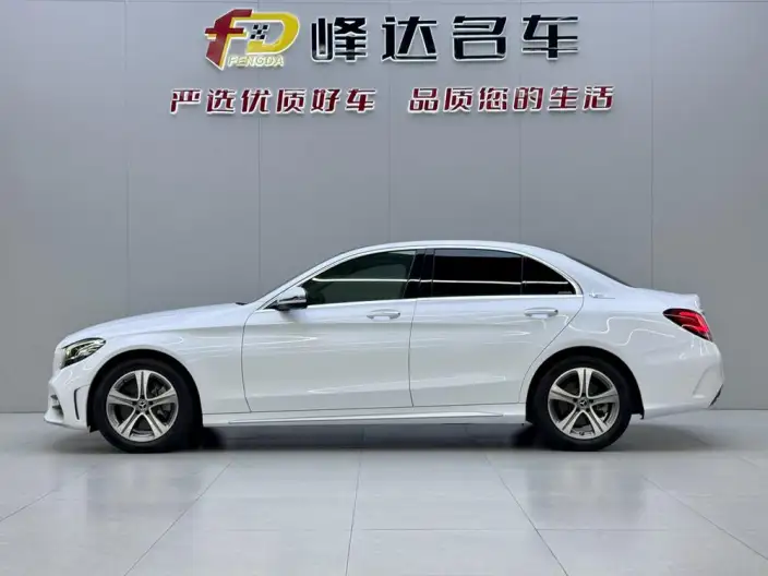 Mercedes-Benz C-Class 2021 Model C 260 L Sports Edition – фото 3
