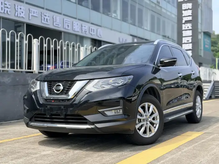 Nissan X-Trail 2023 Model Classic Edition 2.0L 2WD Smart Connect Premium