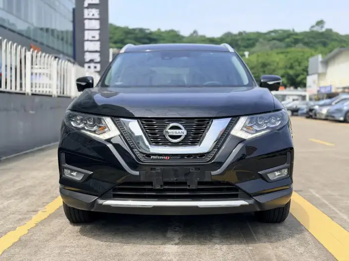 Nissan X-Trail 2023 Model Classic Edition 2.0L 2WD Smart Connect Premium