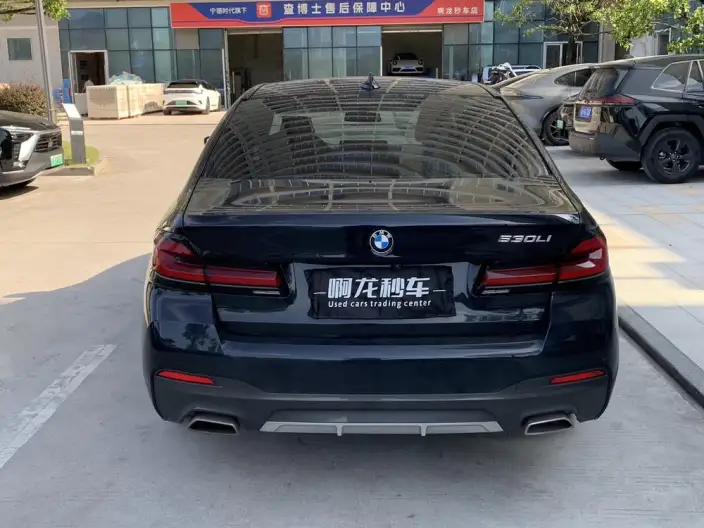 BMW 5 Series 2023 Model 530Li Leading Model M Sports Set – фото 4