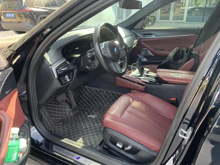 BMW 5 Series 2023 Model 530Li Leading Model M Sports Set – фото 8