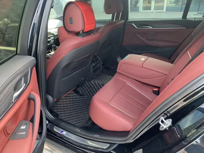 BMW 5 Series 2023 Model 530Li Leading Model M Sports Set – фото 9