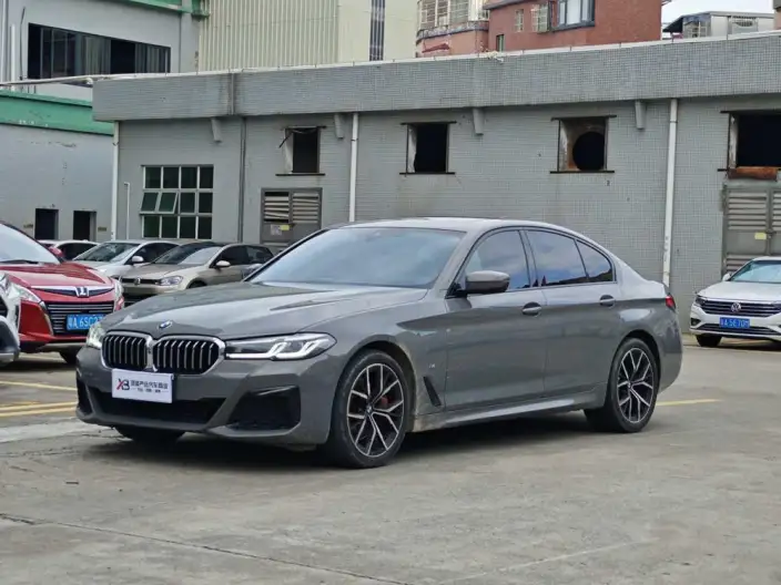 BMW 5 Series Imported 2022 Model Facelift 530i Fashion edition M Sports Set – фото 1