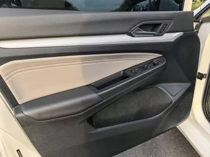 Volkswagen Golf 2021 Model 280TSI DSG Pro – фото 10