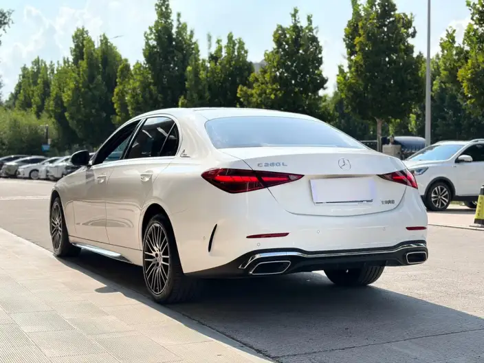 Mercedes-Benz C-Class 2023 Model C 260 L Sports Edition – фото 4