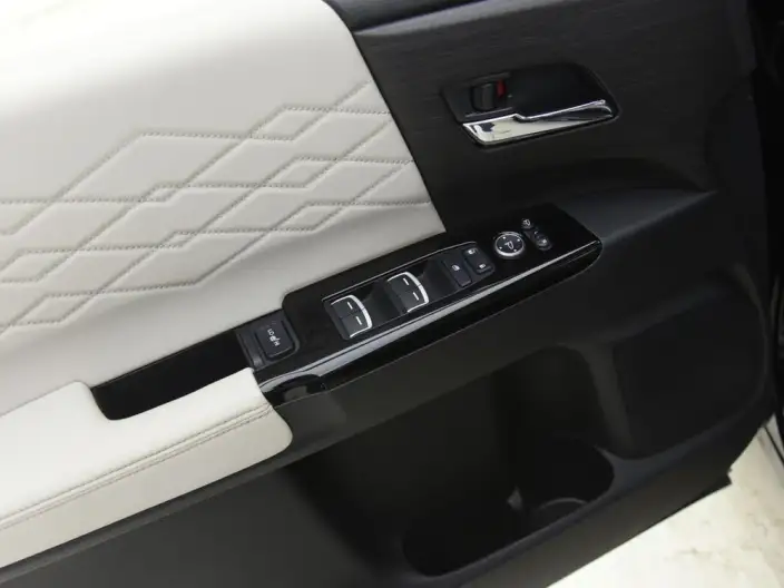 Honda Elysion 2024 Model 2.0L e:HEV Deluxe Edition – фото 7