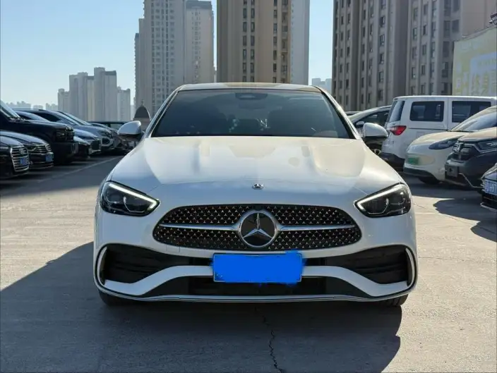Mercedes-Benz C-Class 2023 Model C 260 L – фото 2
