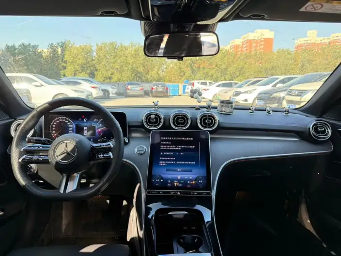 Mercedes-Benz C-Class 2023 Model C 260 L – фото 7