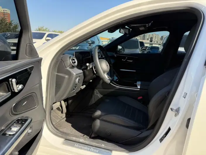 Mercedes-Benz C-Class 2023 Model C 260 L – фото 10