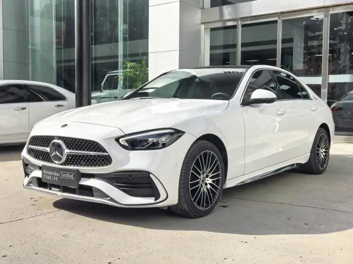 Mercedes-Benz C-Class 2024 Model C 260 L Sports Edition – фото 1