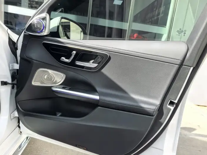 Mercedes-Benz C-Class 2024 Model C 260 L Sports Edition – фото 10