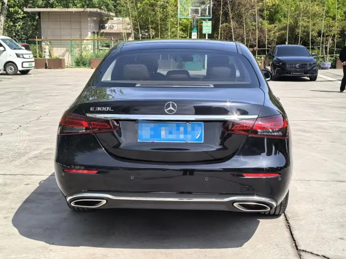 Mercedes-Benz E-Class 2022 Model E 300 L Fashion Model sedan – фото 5